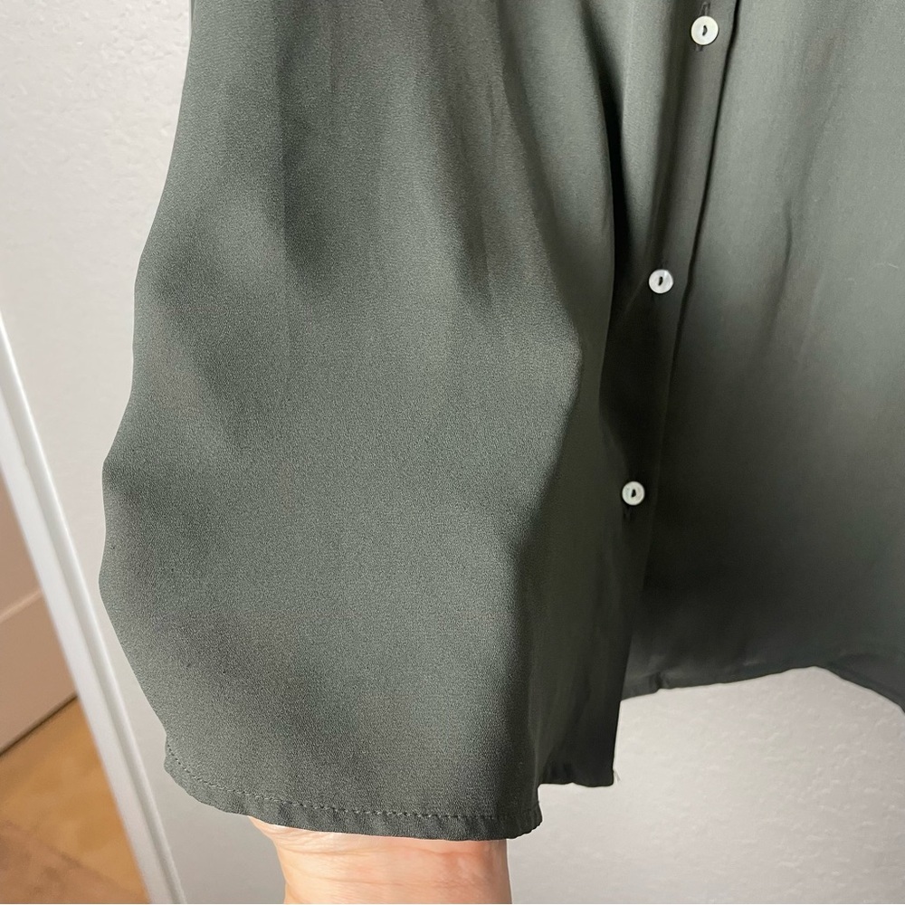 H&M Olive Green/ Charcoal Gray Women's Chiffon Button Down Blouse Size 12 - Picture 9 of 9